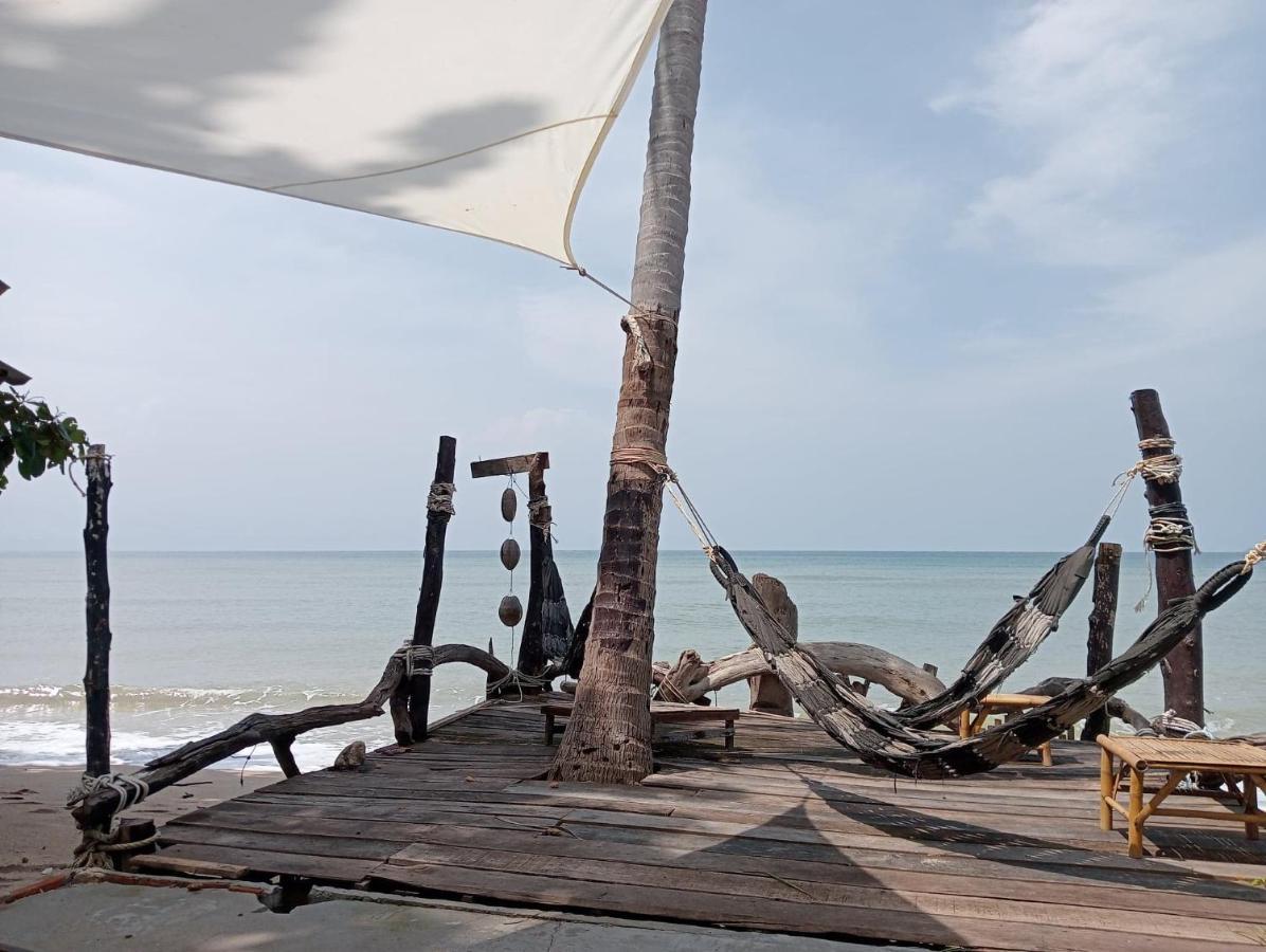 Scandinavian Beach Resort Ko Lanta Extérieur photo
