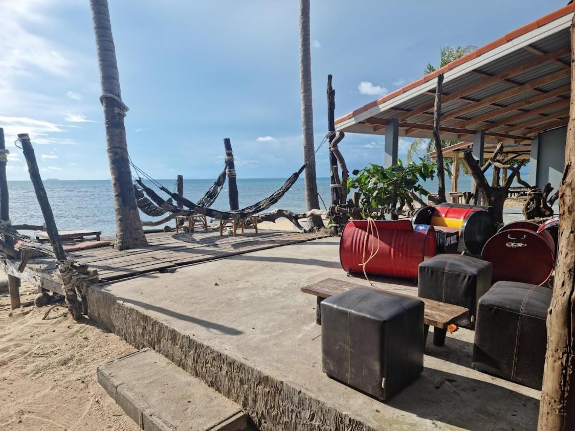 Scandinavian Beach Resort Ko Lanta Extérieur photo