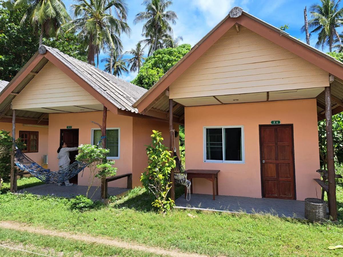 Scandinavian Beach Resort Ko Lanta Extérieur photo